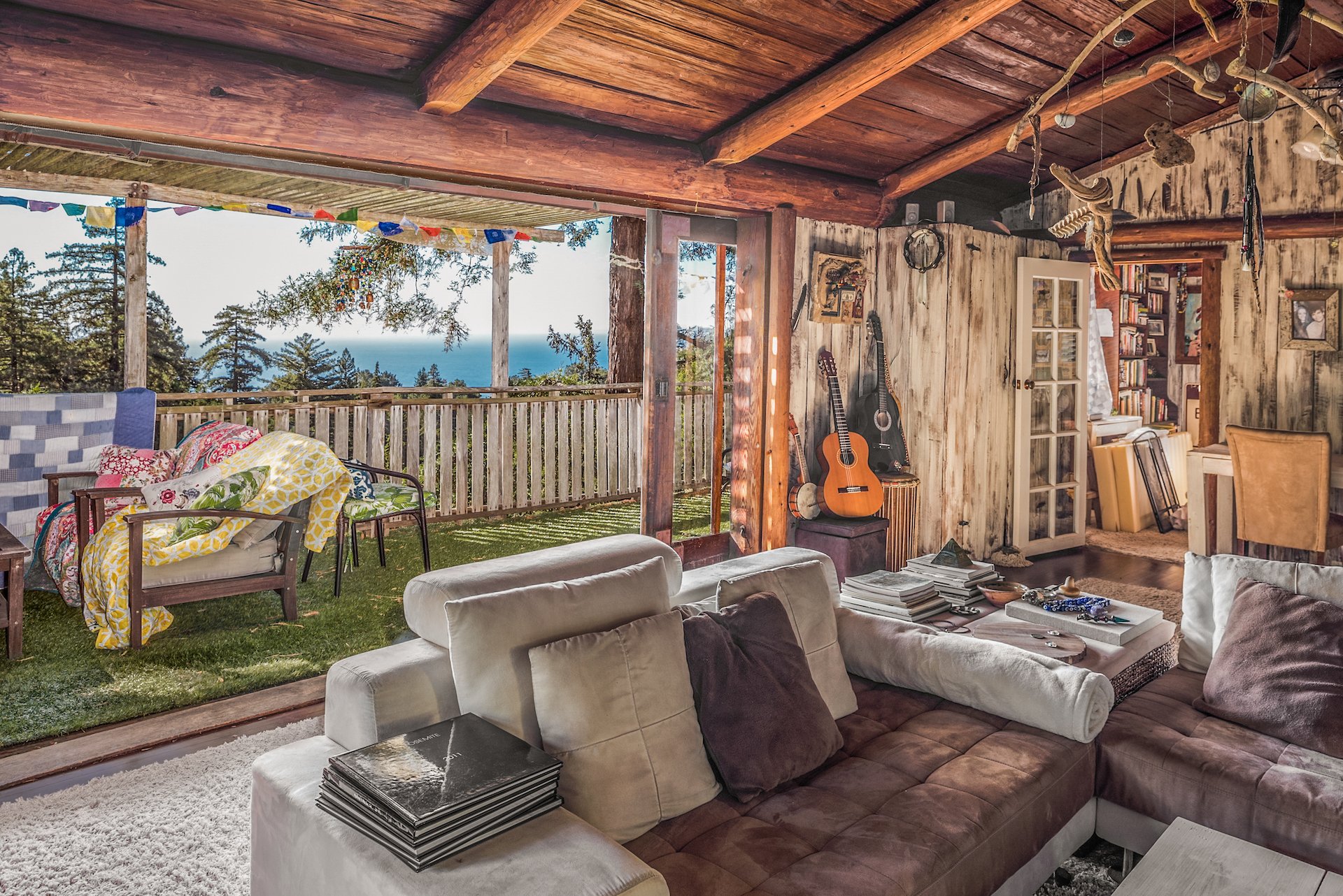 3 Coastlands Rd