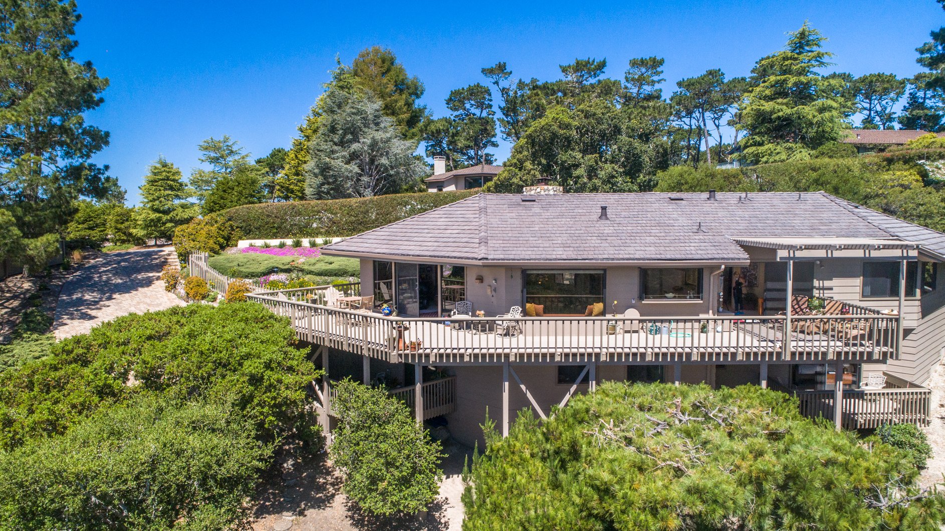 24985 Pine Hills Dr