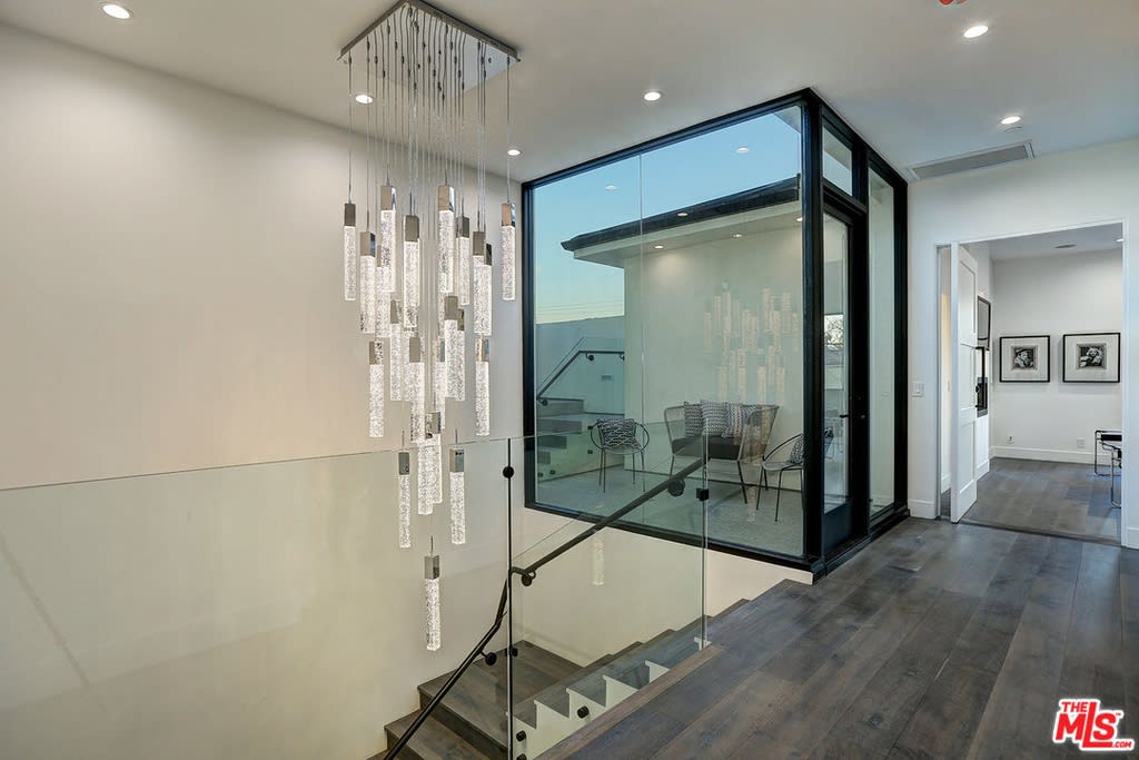 Retreat Lumina
