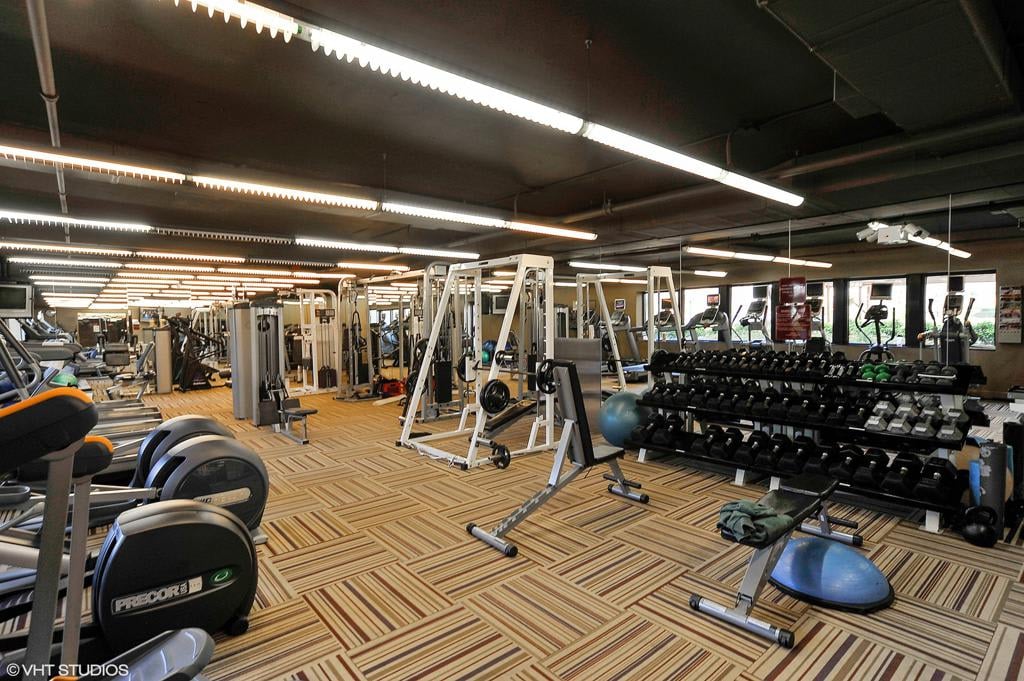 30 E Huron Unit 4609