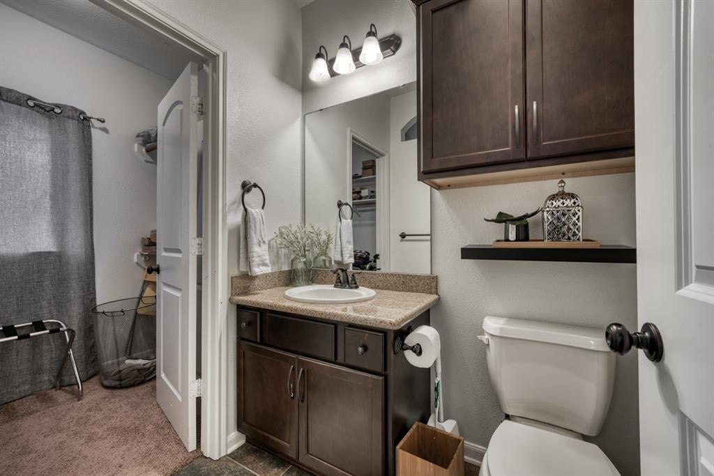 2411 Stone Castle Cir College Station, Tx 77845