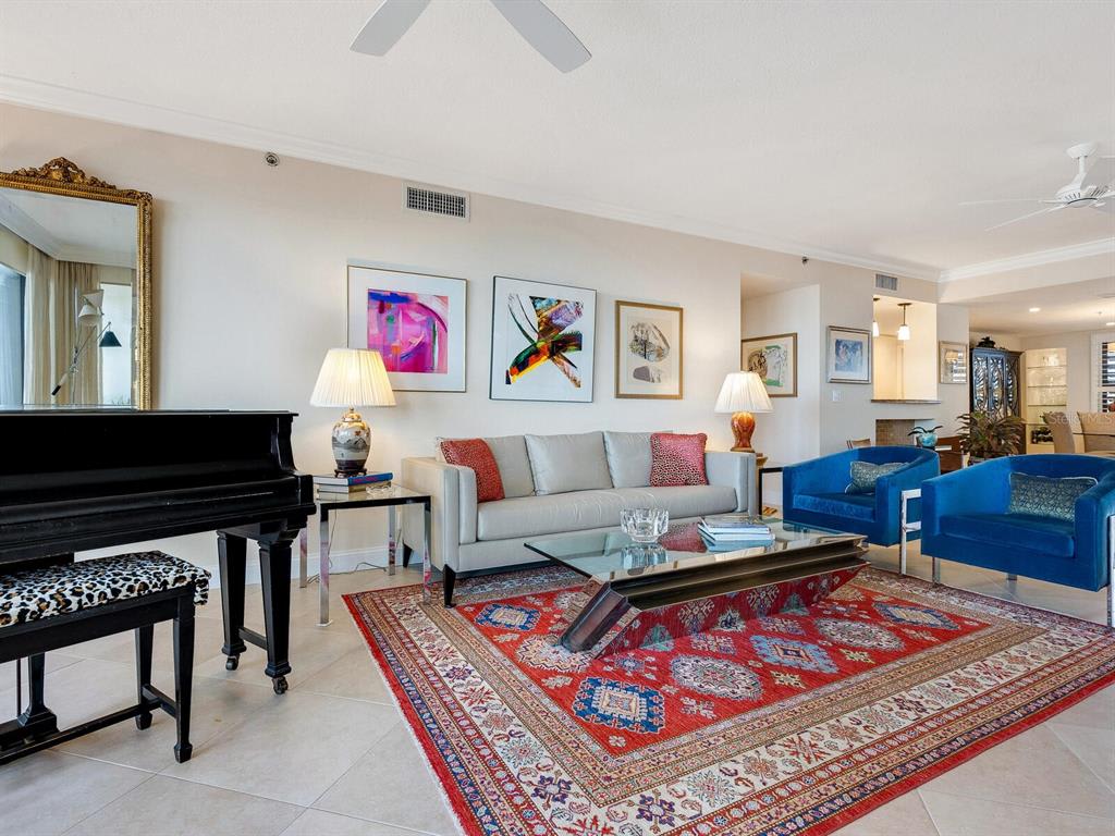 1255 North Gulfstream Ave, #904