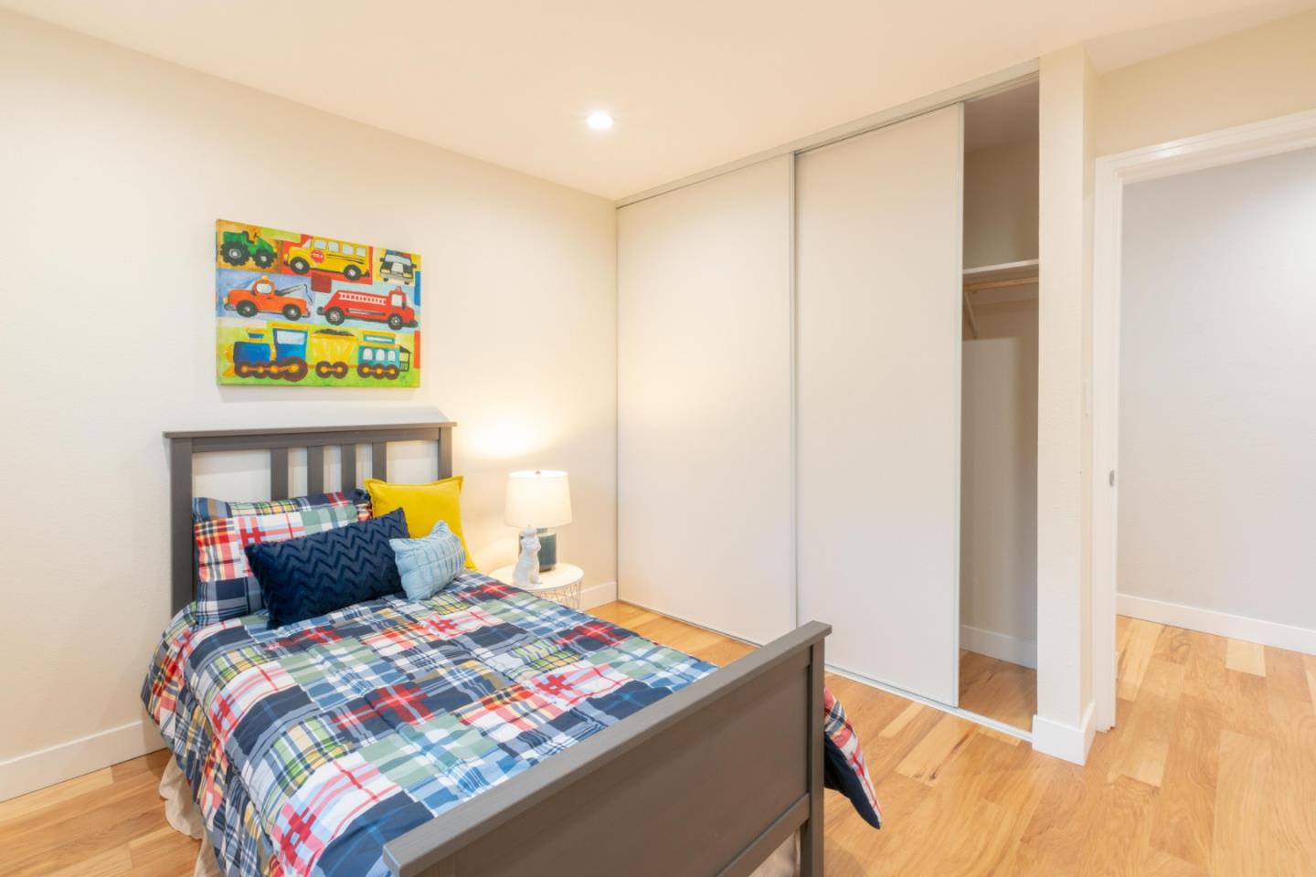 West Rincon Avenue, Campbell
