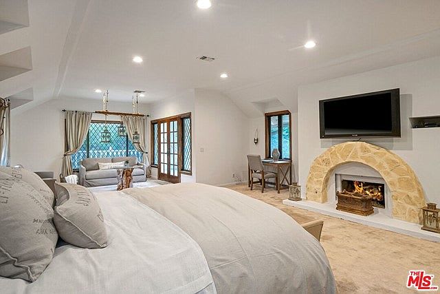 Ridge Opulent