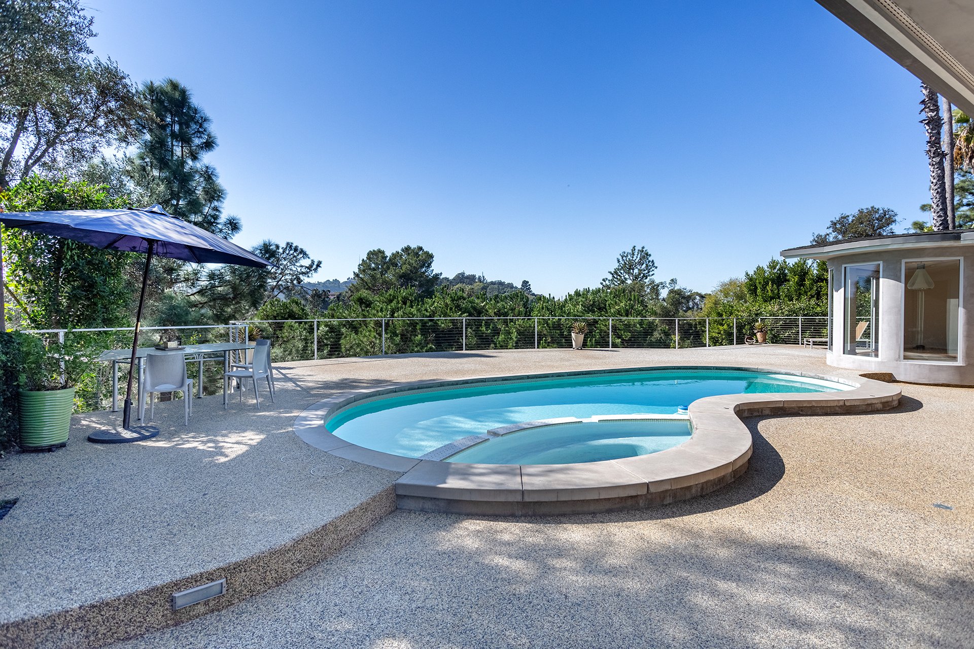 8040 Okean Ter, Briar Summit
