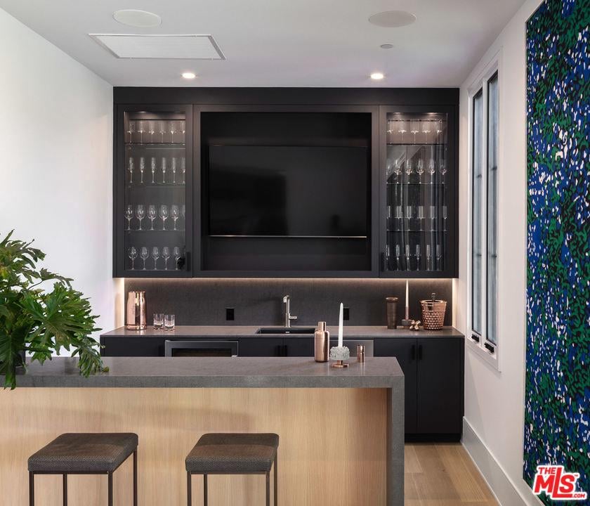 SOLD | 25211 Jim Bridger Road, Hidden Hills | Calabasas Luxury Real Estate