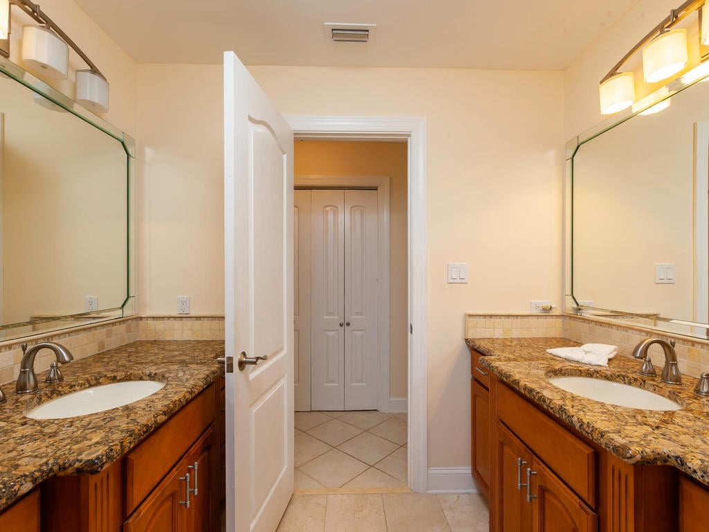 630 Emerald Harbor 