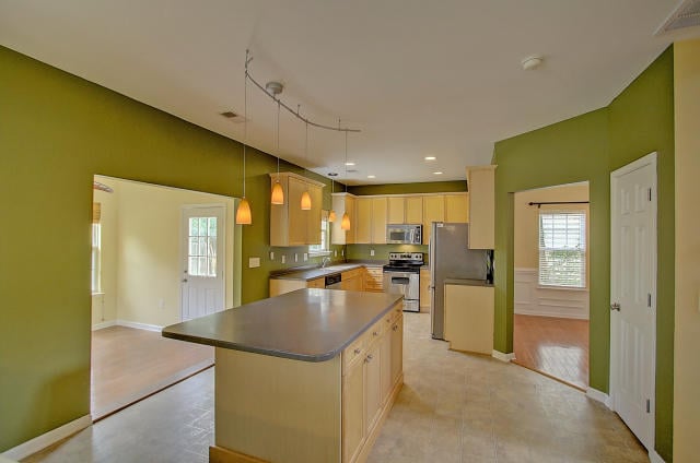 5149 Birdie Ln
