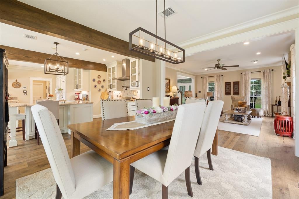 461 Piney Creek Rd Bellville, Tx 77418