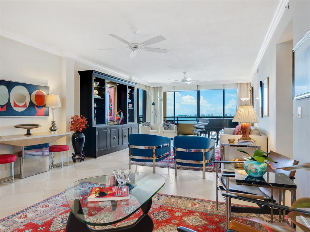 1255 North Gulfstream Ave, #904