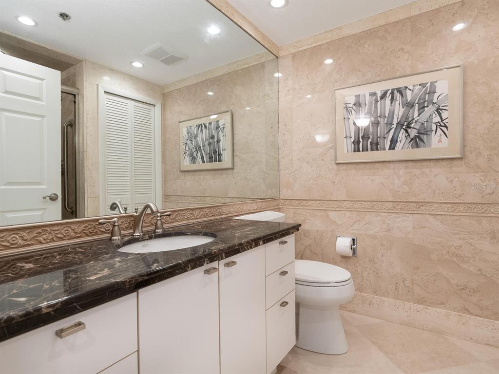 1255 North Gulfstream Ave, #904