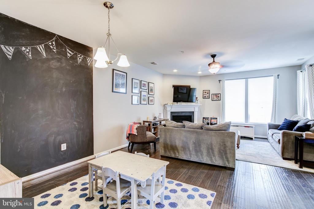 8127 Greenbelt Station Pkwy, #303M