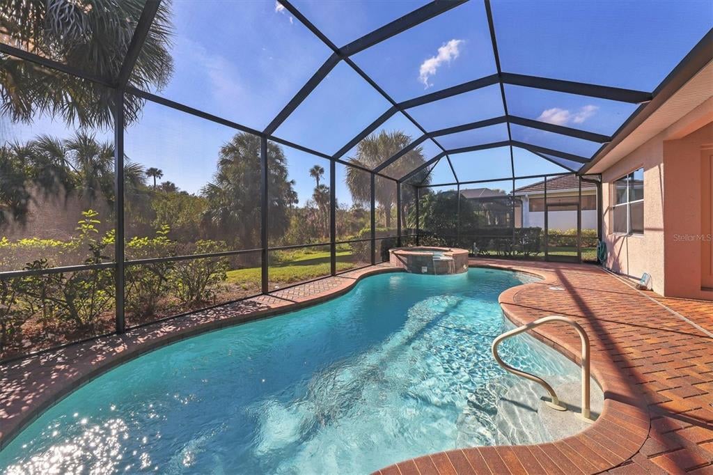 5211 Lake Overlook Ave, Bradenton, FL 34208