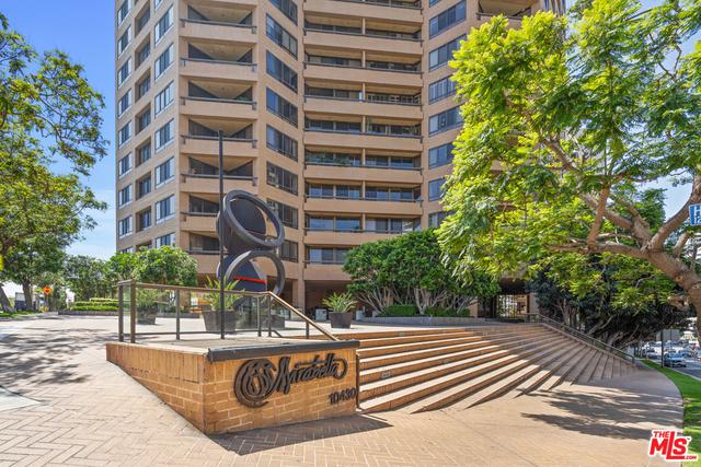 Stunning and Spacious Condominium In The Mirabella