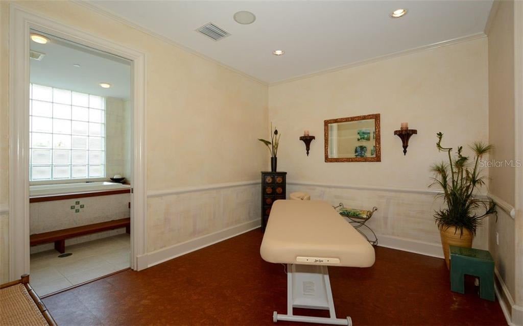 2050 Benjamin Franklin Drive Unit: B903