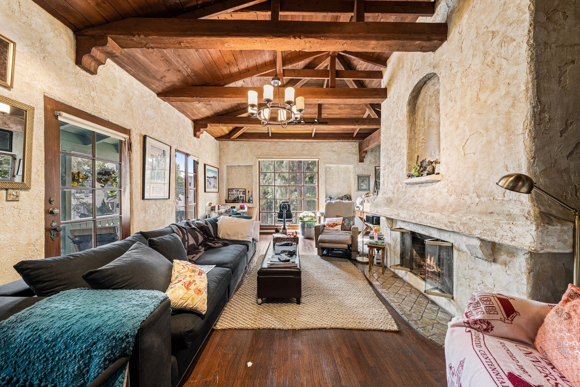 9027 Alden Dr, West Hollywood Adjacent