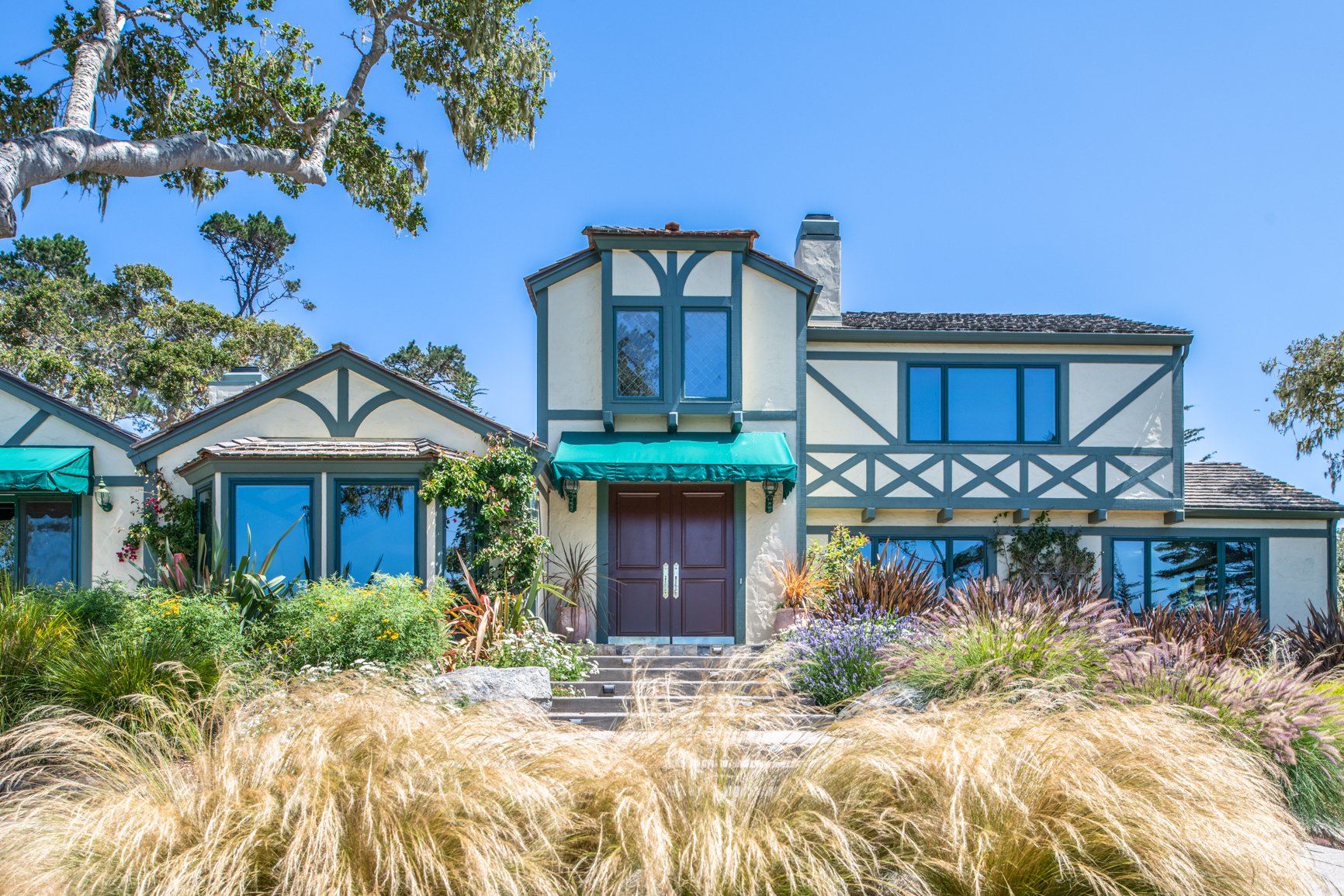 1277 Padre Ln