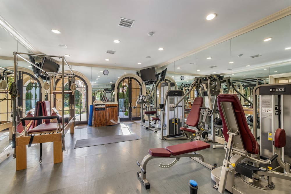120 Montecito Ranch Ln
