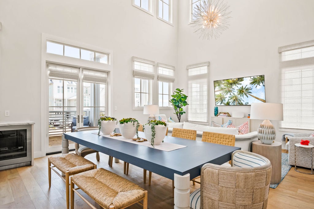 Coastline Drive - Custom Residence 