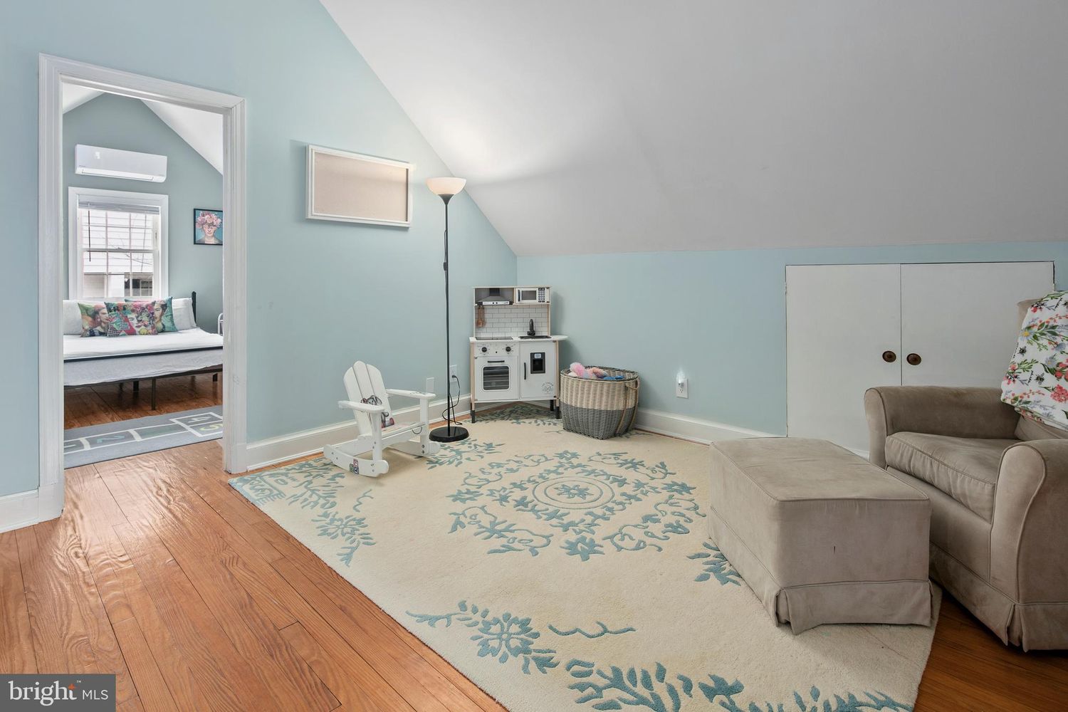 1212 Dale Dr