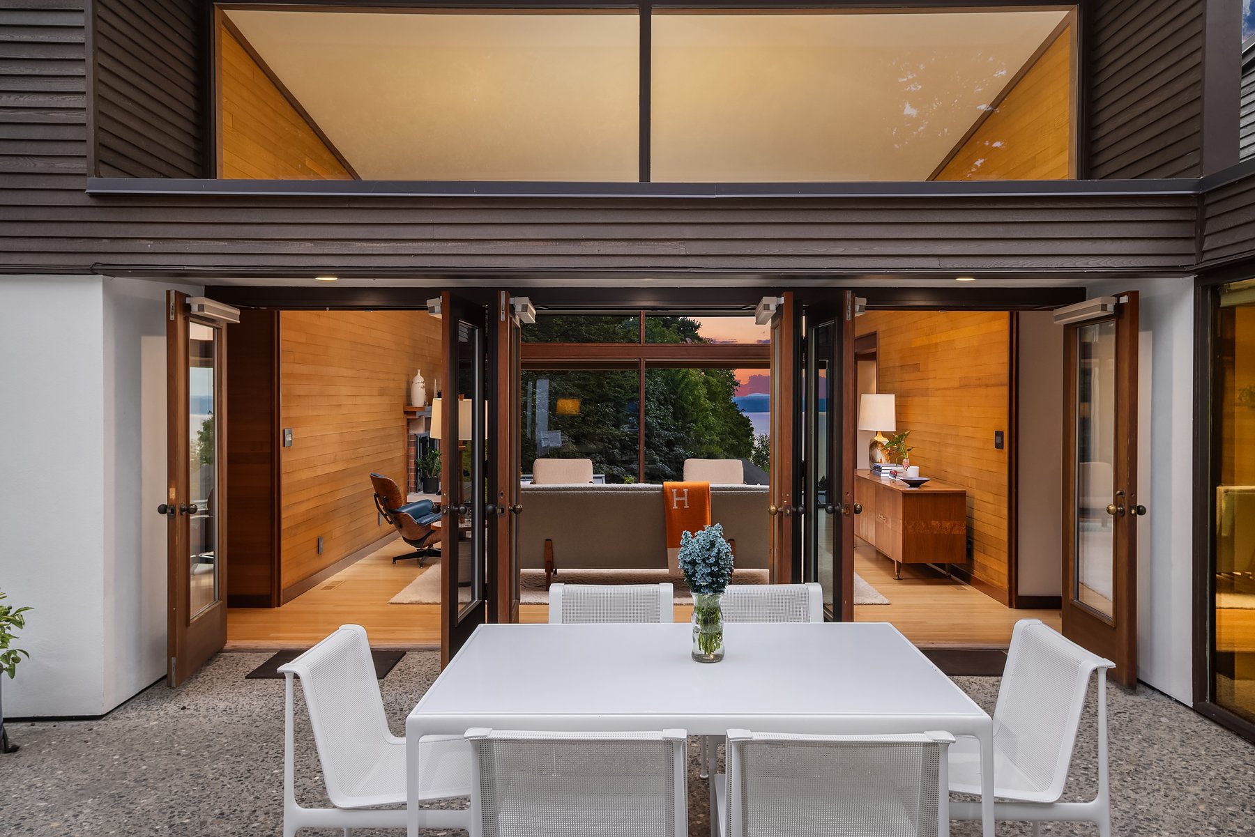 4343 W McLaren Street