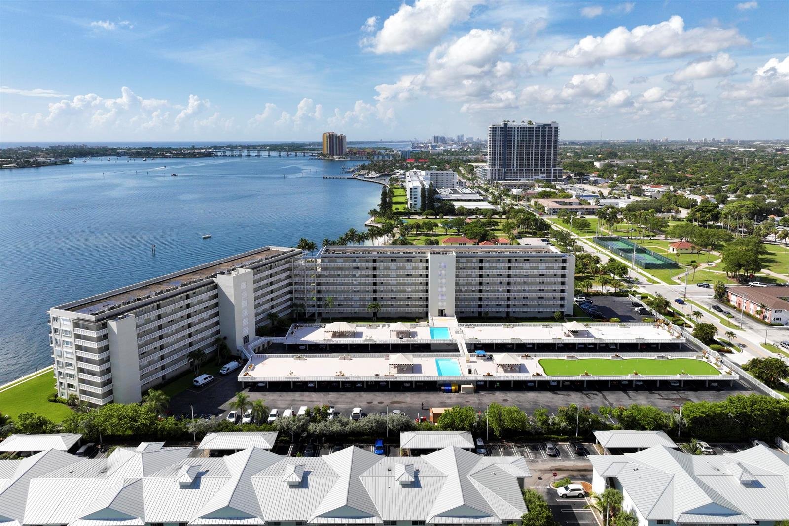 801 Lake Shore Drive #817