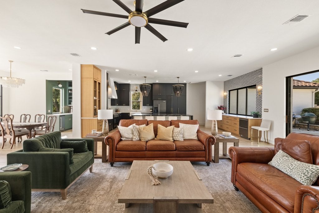 34 Autumn Oaks