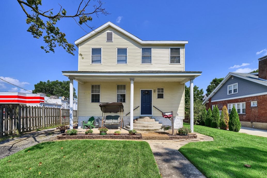 6839 Fyler Ave, St Louis 63139