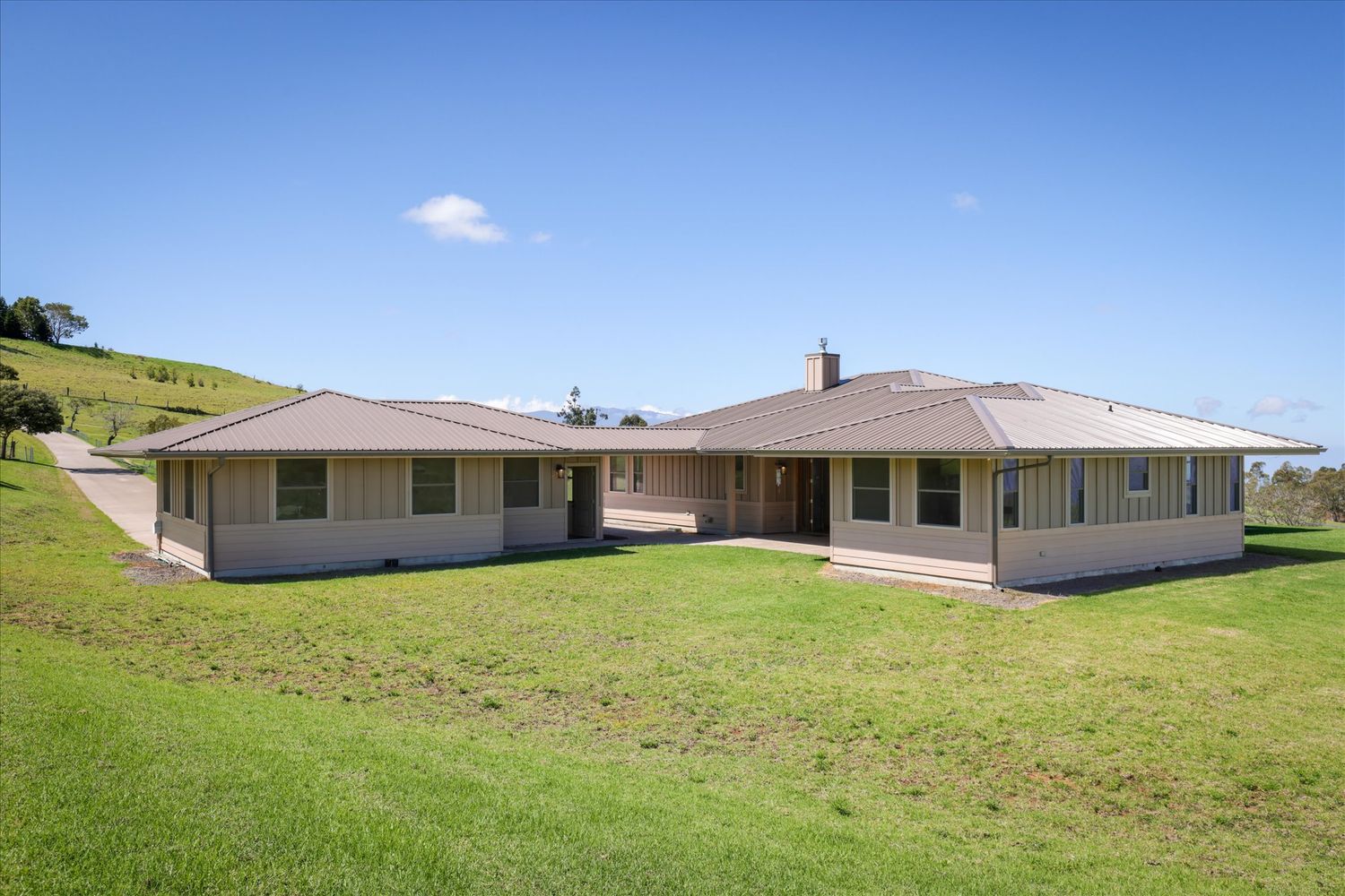 67-1027 Wainoenoe Rd