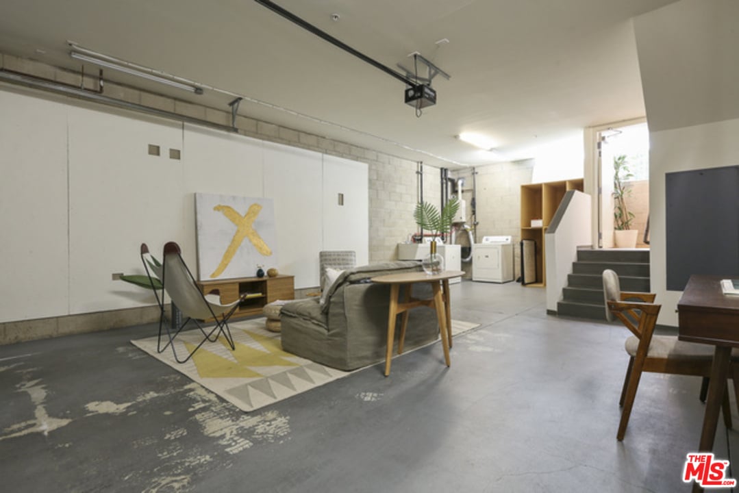 717 N Highland Ave, Unit 23