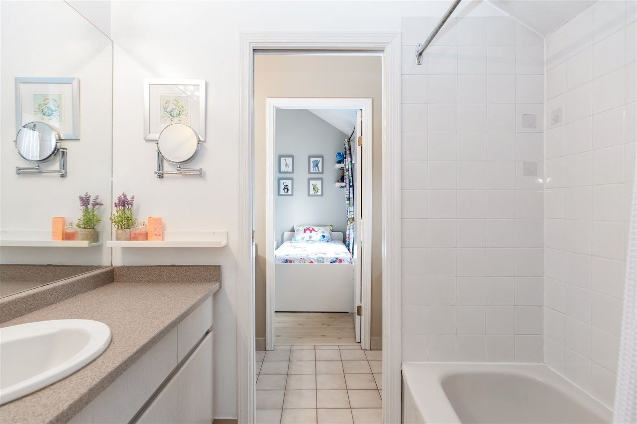 248 W 16th Ave