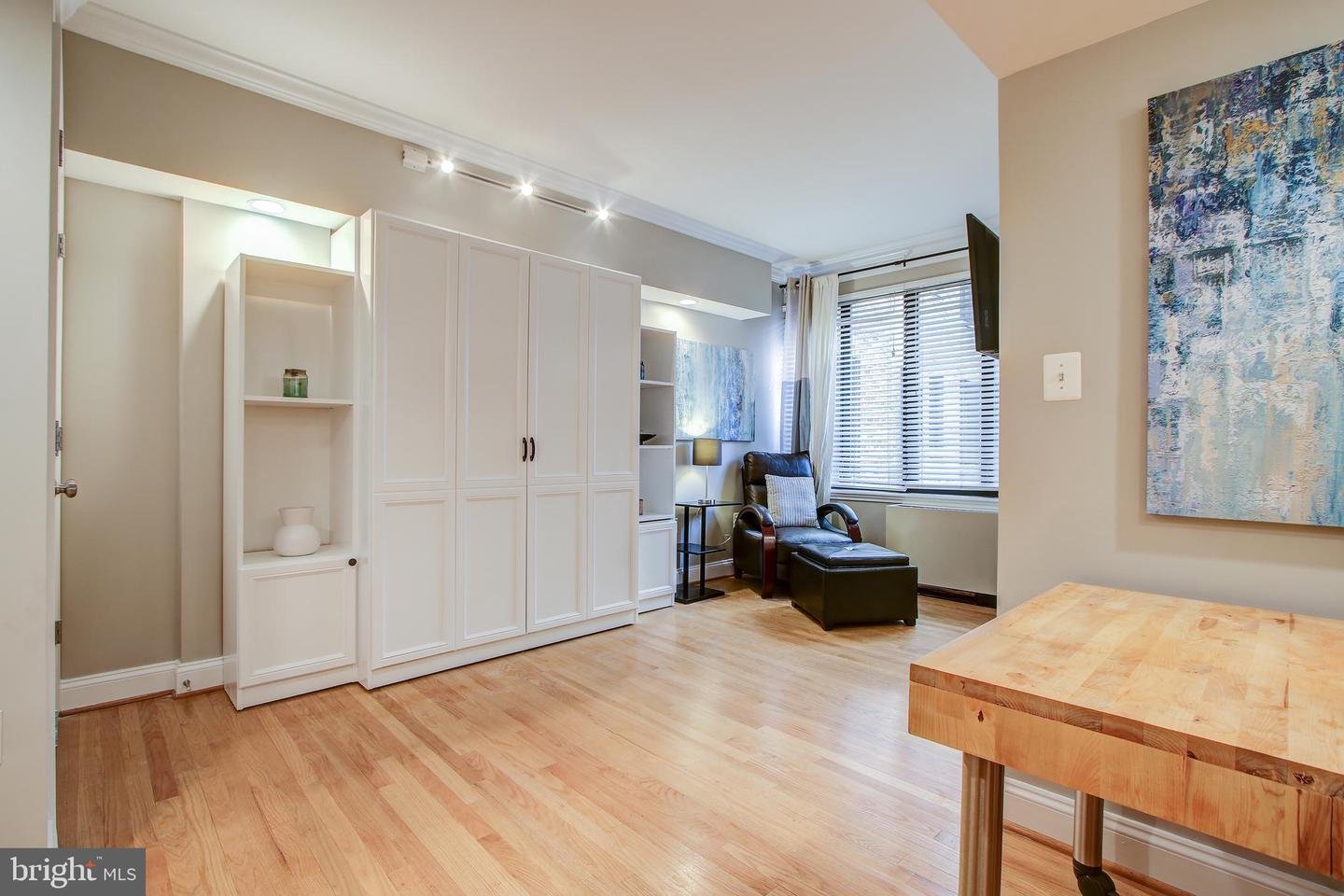 1701 16th St NW #304