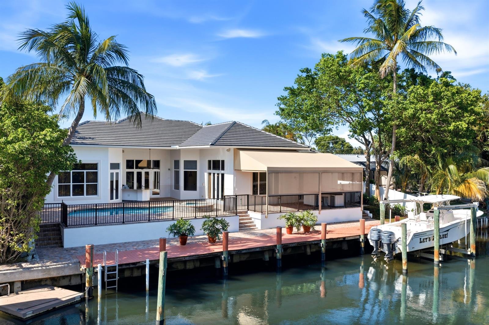 608 Inlet Rd