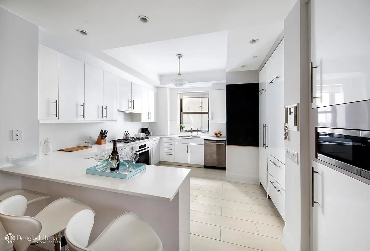 31 E 28th St #7FL