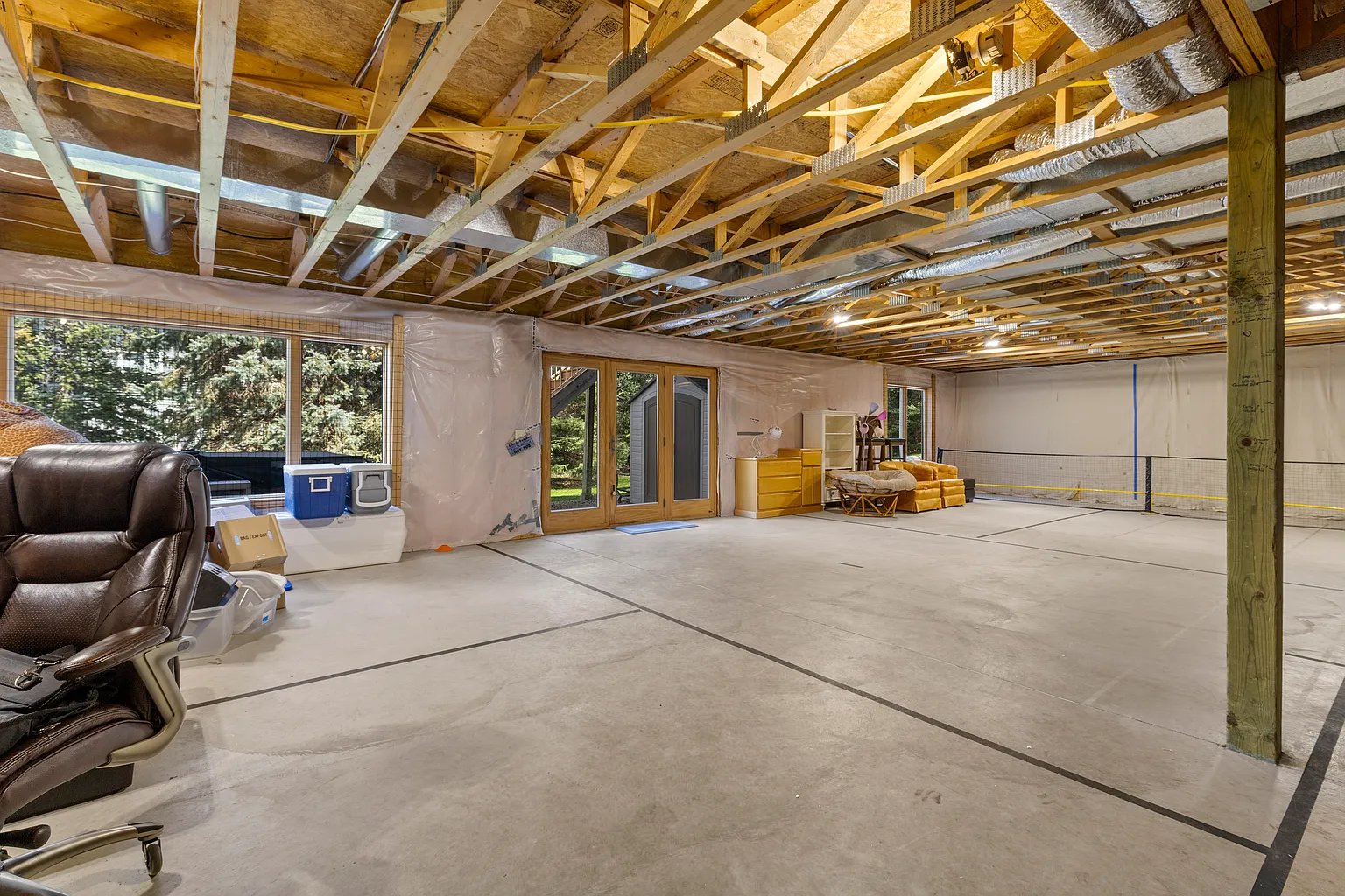 Hanson-Built Model Home on Quiet Cul-De-Sac