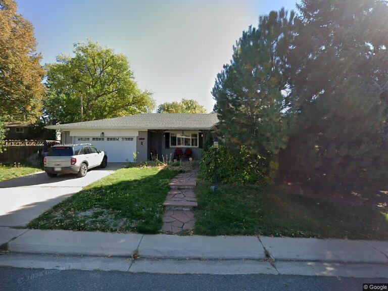 3098 S Vine St