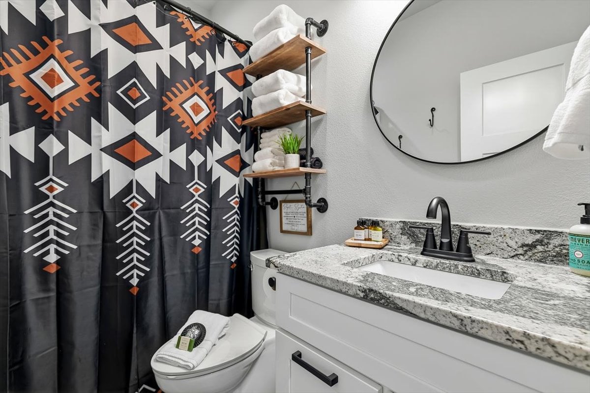11- Unit Boutique Short Term Rental