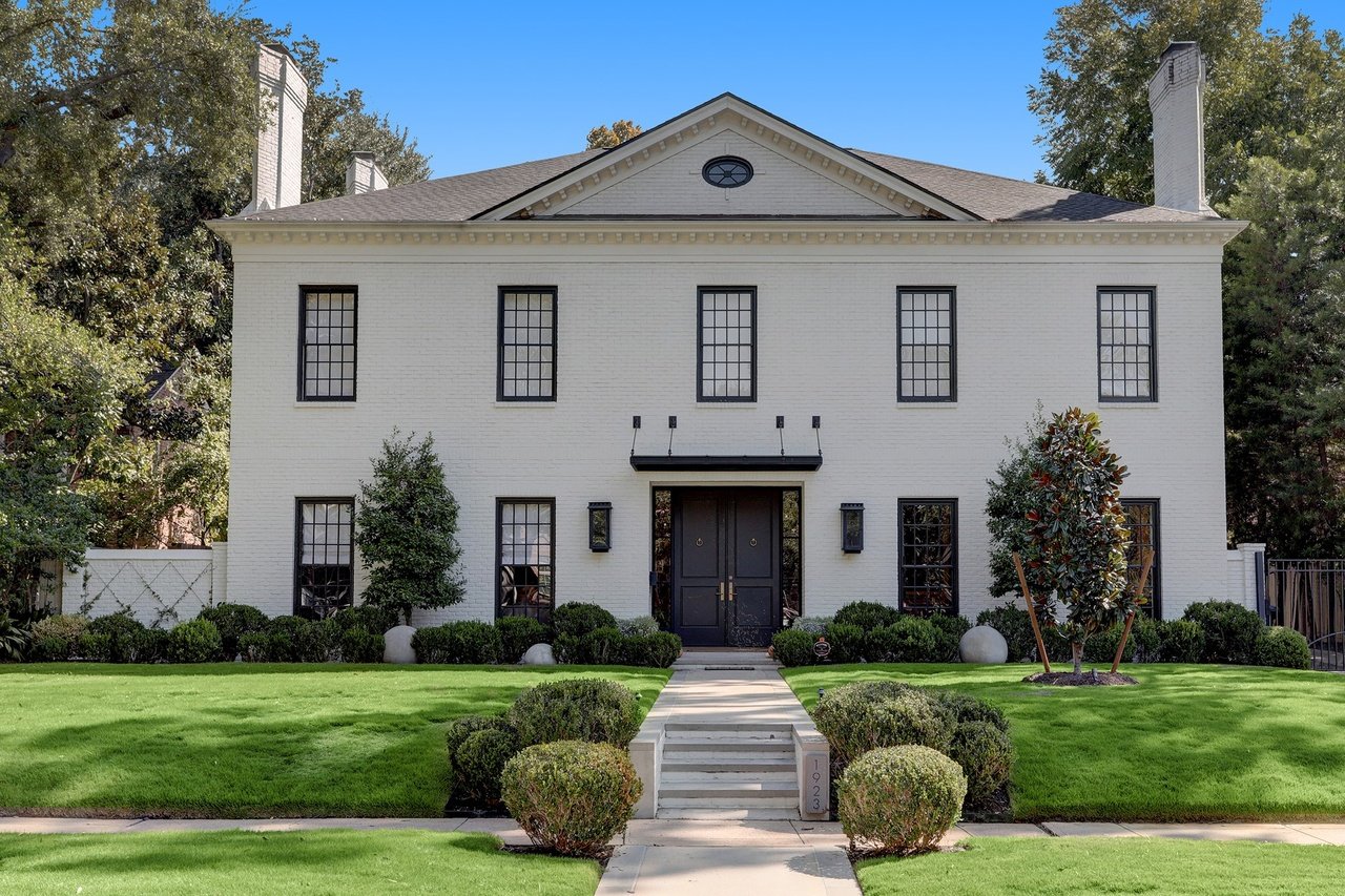1923 Olympia Dr