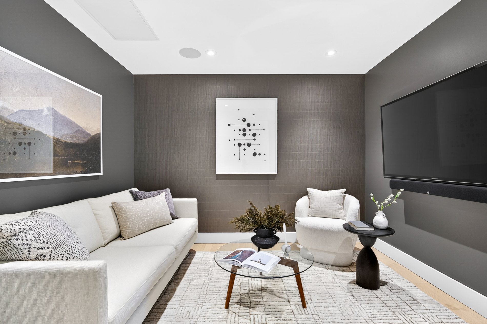 Suite 2806- 180 University Avenue