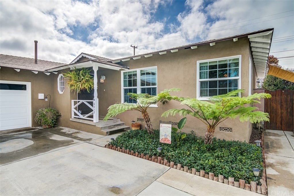 6212 Chickasaw Dr