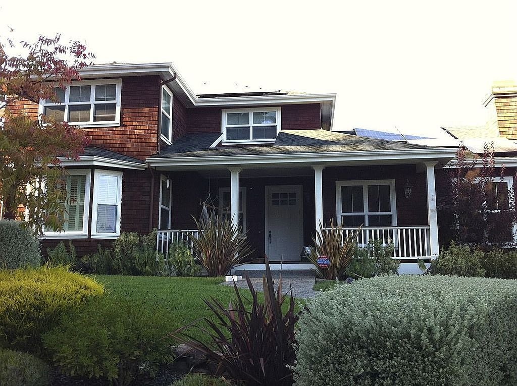 207 Birch Ave