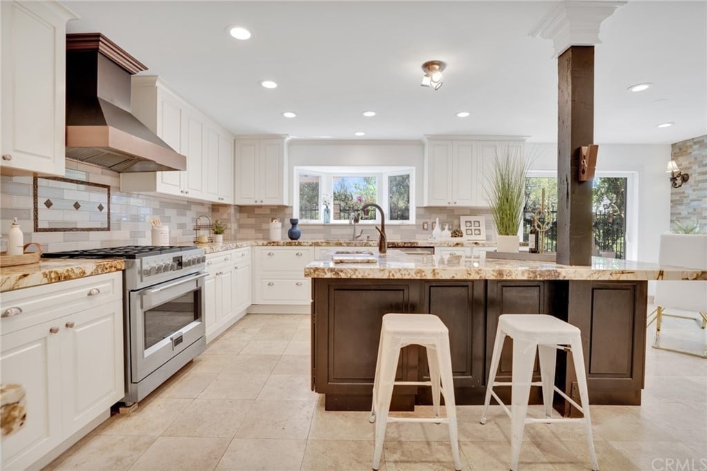 40 Cedar Tree Ln