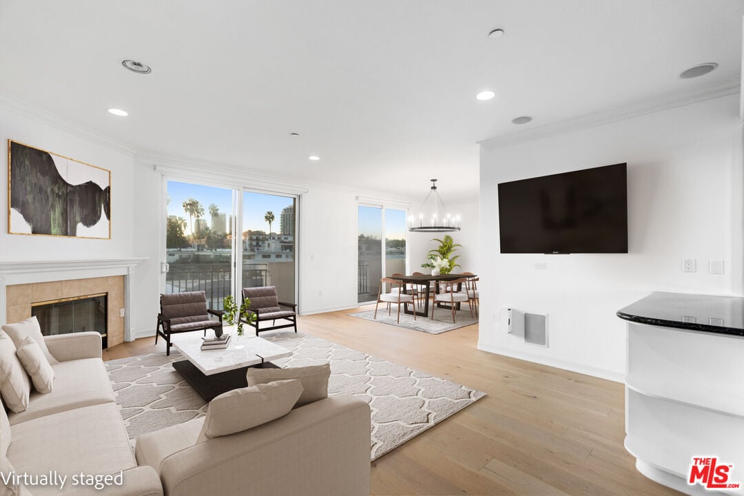 1450 S Beverly Dr #401