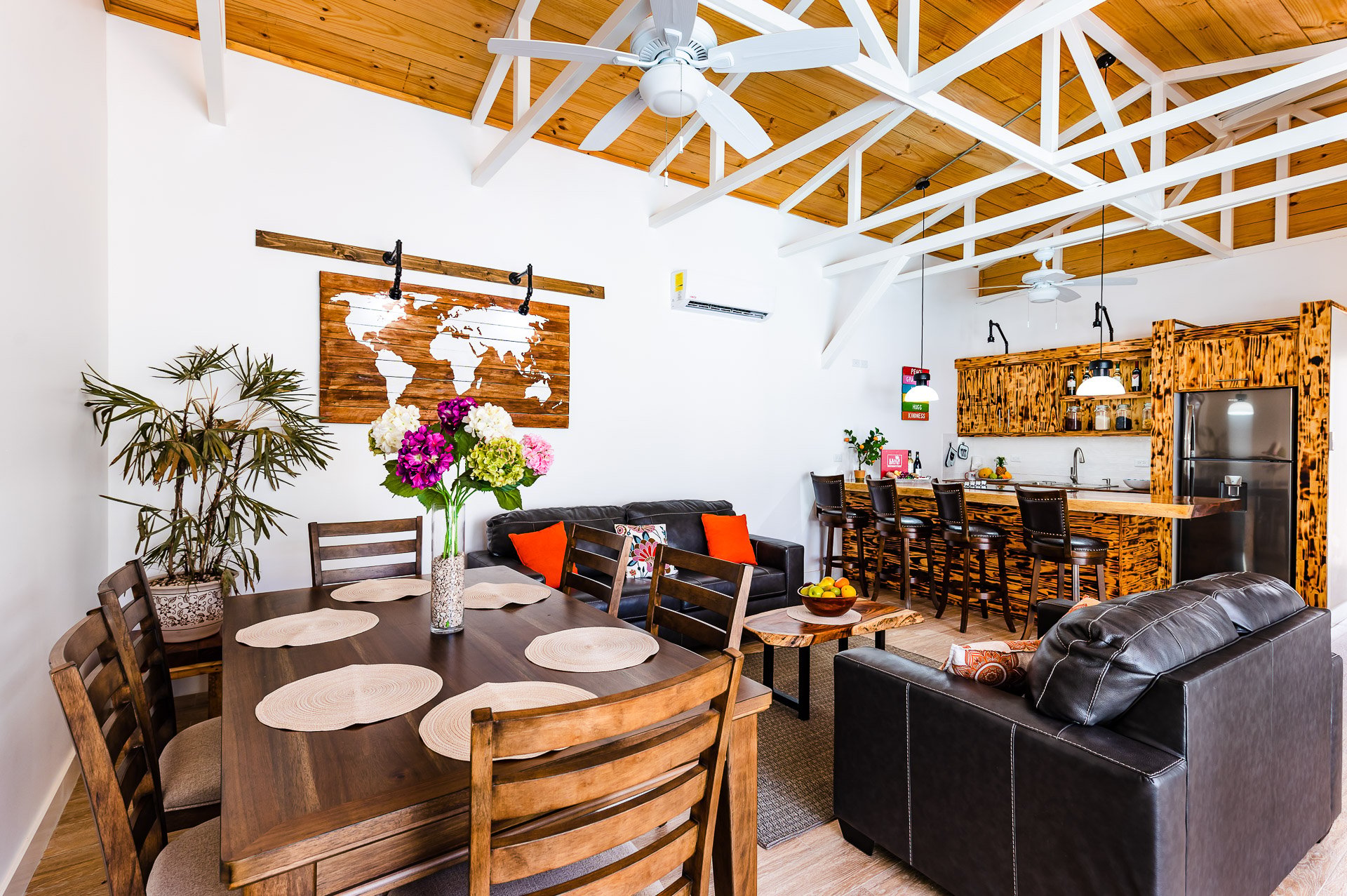 Villa Mot Mot | Welcome to Villa Mot Mot! Private Oasis! 2 Minute Walk to Beach!