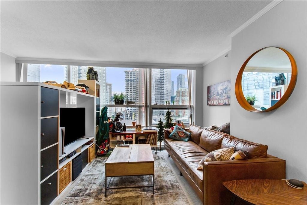 1050 Burrard St, #1606