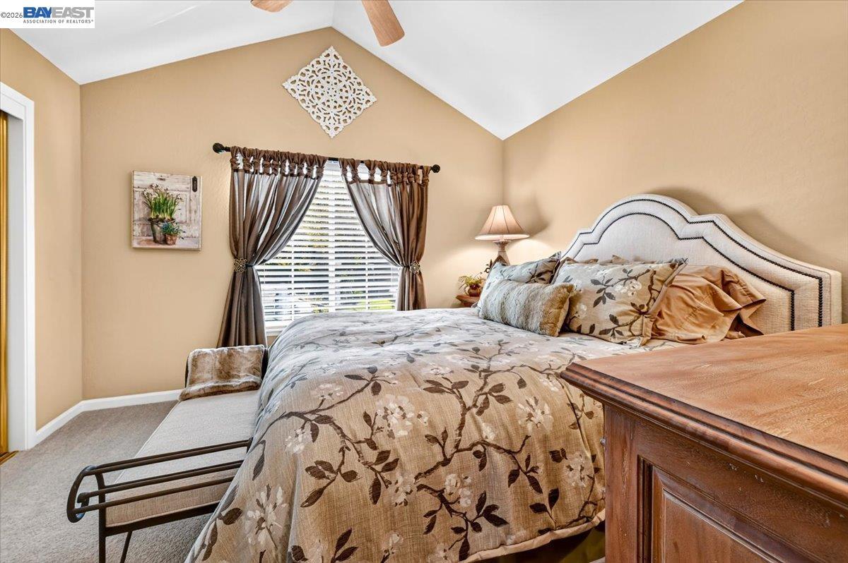 525 Silver Oak Ln
