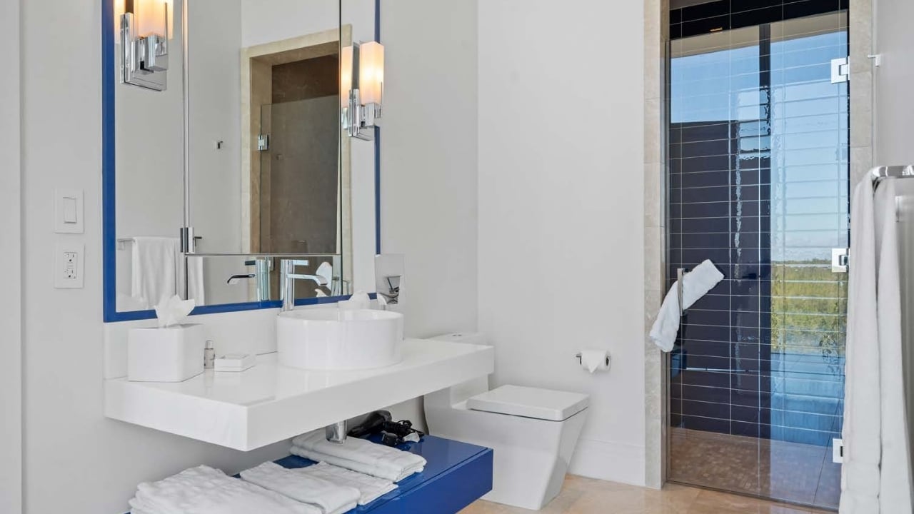 Honeycomb 6A Marina Residence