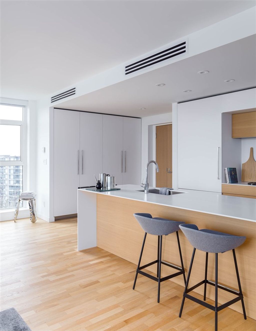 1555 W 8th Ave, #801