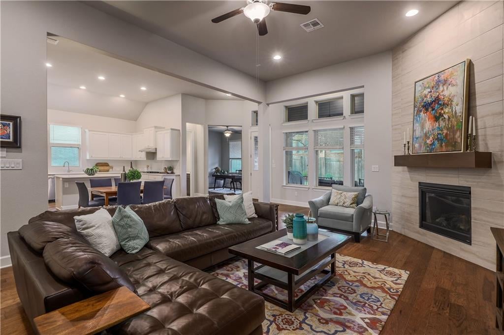 15222 Cabrillo Way