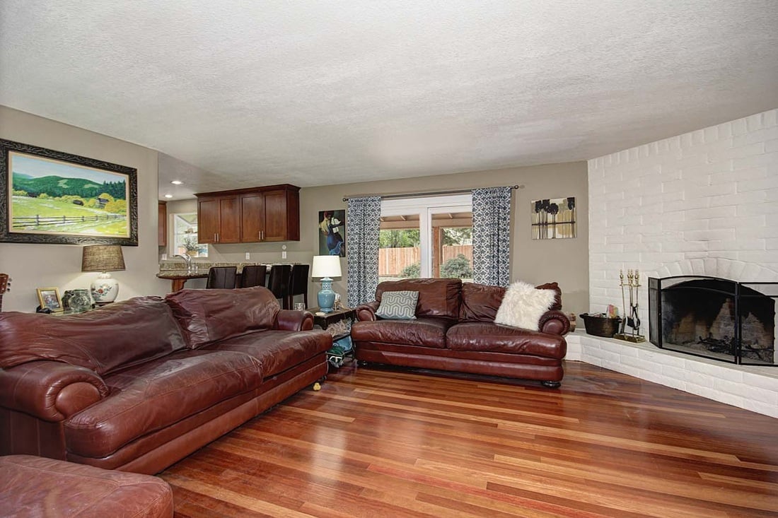 Gorgeous New Listing in 95821! 